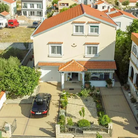 Fantastic With Small Children - 200m From Vrsi