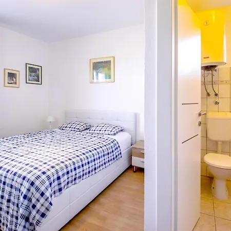 Fantastic With Small Children - 200m From Vrsi