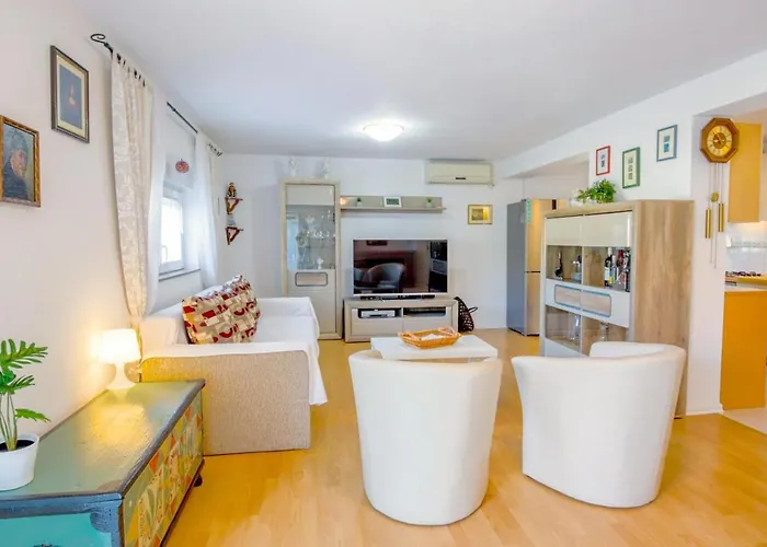 Διαμέρισμα Desa *