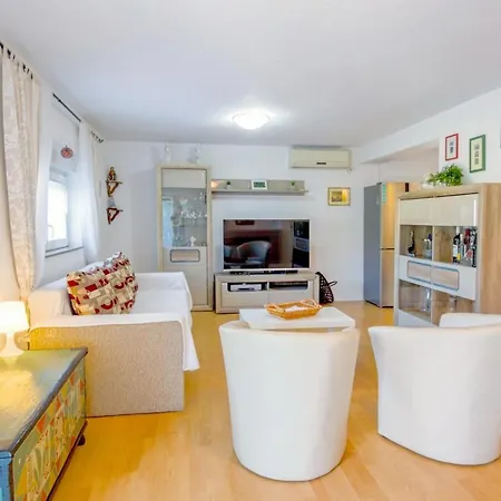 Appartamento Fantastic With Small Children - 200m From *