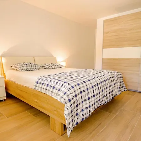 Appartement Fantastic With Small Children - 200m From Vrsi