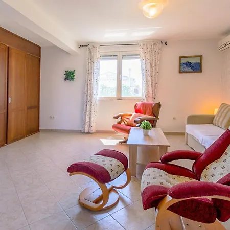 Fantastic With Small Children - 200m From * Vrsi